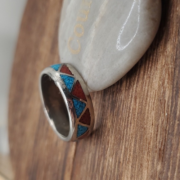 Solid sterling 8.5 R430 native turqoise and coral ring - Picture 2 of 2